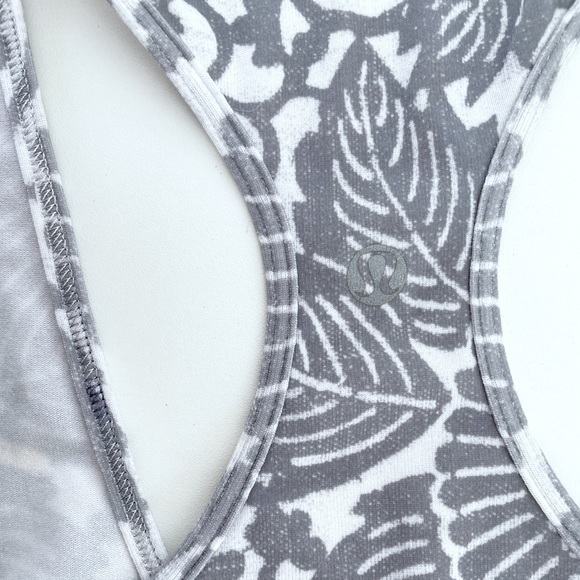 lululemon Cool Racerback Beachy Floral White Fossil - Picture 2 of 3